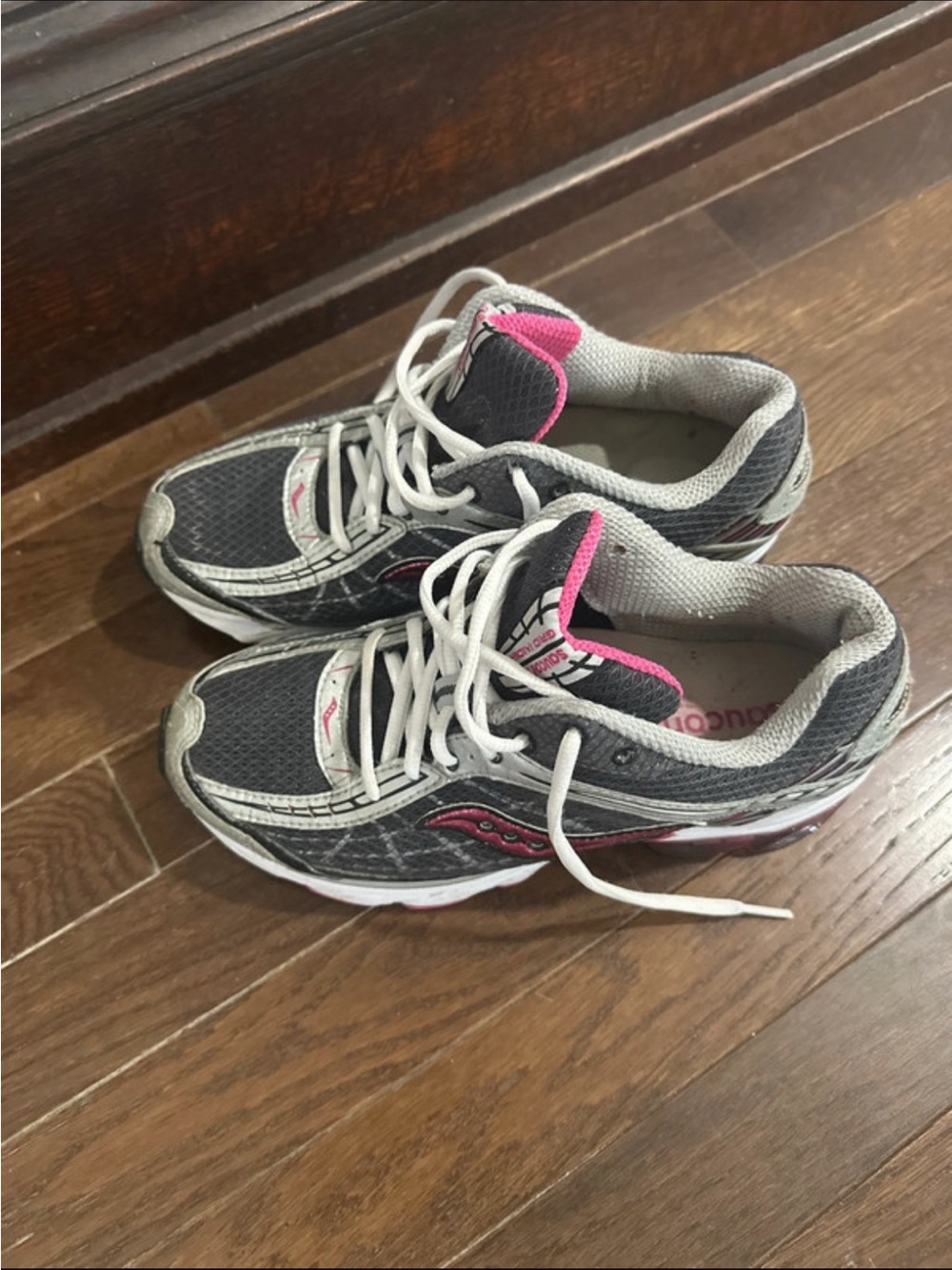 Saucony - Picture 2 of 5